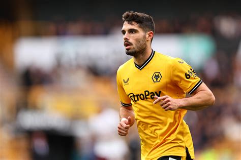 Premier League Jones Knows Notebook: Eyes on Pedro Neto  .